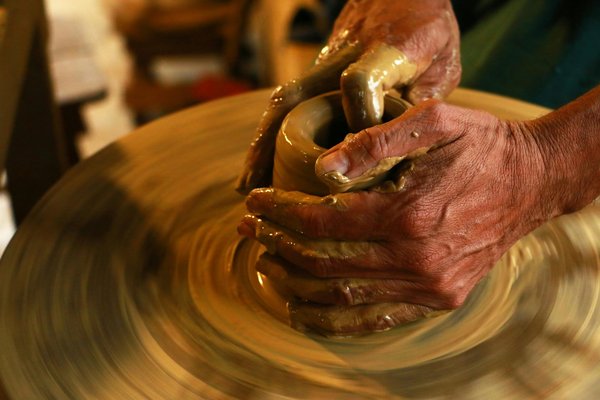 Où trouver les meilleurs ateliers de fabrication de poterie en Espagne?